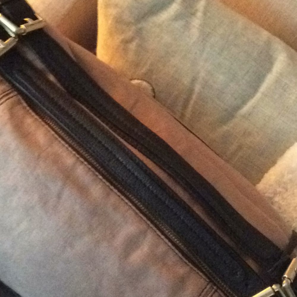 Bag - Picture 2 of 5